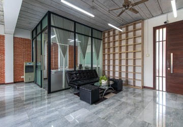 80 Sqm Office Space For Rent - Slor Kram, Siem Reap thumbnail