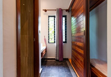 4 Bedroom Villa For Sale - Svay Dangkum, Siem Reap thumbnail