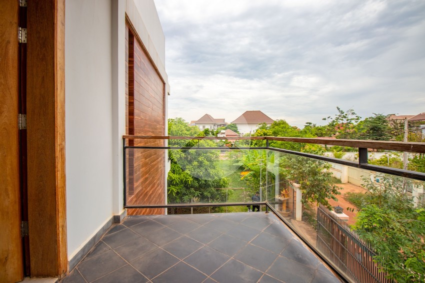 4 Bedroom Villa For Sale - Svay Dangkum, Siem Reap