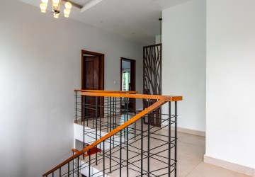 4 Bedroom Villa For Sale - Svay Dangkum, Siem Reap thumbnail