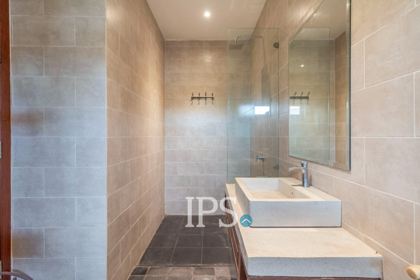 4 Bedroom Villa For Sale - Svay Dangkum, Siem Reap