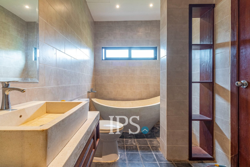 4 Bedroom Villa For Sale - Svay Dangkum, Siem Reap