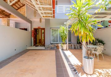 3 Bedroom Villa For Rent - Bassac Garden City, Tonle Bassac, Phnom Penh thumbnail