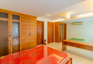 3 Bedroom Villa For Rent - Bassac Garden City, Tonle Bassac, Phnom Penh thumbnail