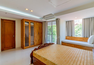 3 Bedroom Villa For Rent - Bassac Garden City, Tonle Bassac, Phnom Penh thumbnail