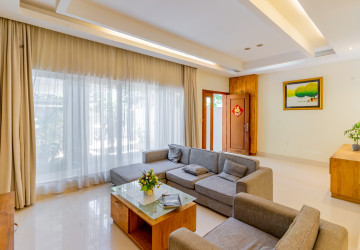 3 Bedroom Villa For Rent - Bassac Garden City, Tonle Bassac, Phnom Penh thumbnail