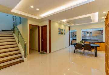 3 Bedroom Villa For Rent - Bassac Garden City, Tonle Bassac, Phnom Penh thumbnail