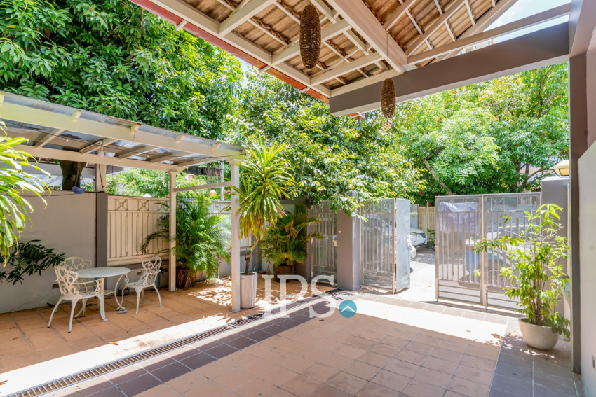 3 Bedroom Villa For Rent - Bassac Garden City, Tonle Bassac, Phnom Penh
