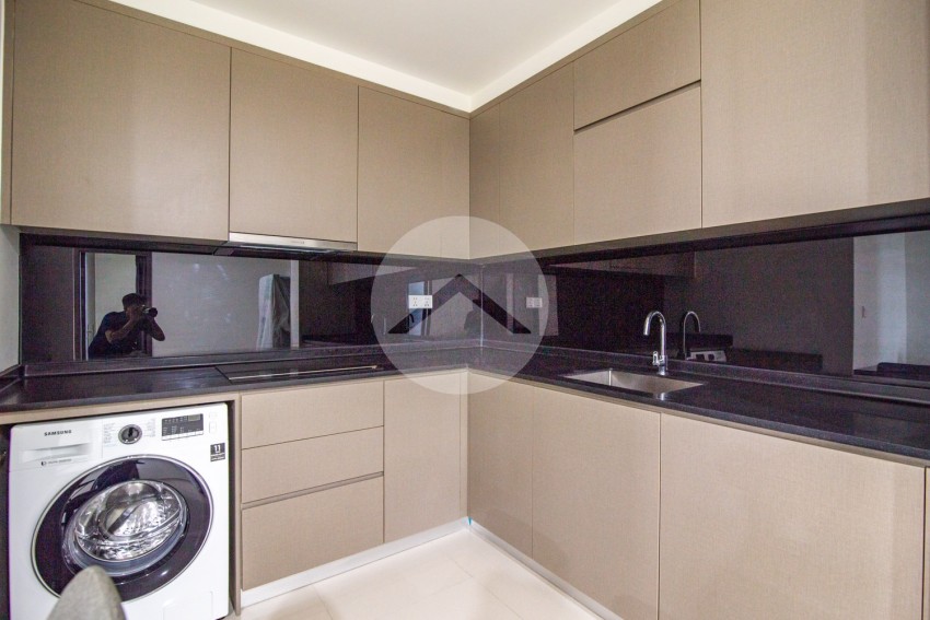 3 Bedroom Condo For Rent - The Peak, Phnom Penh