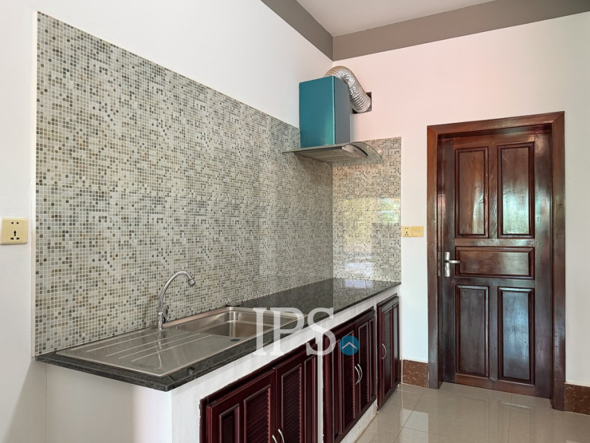 6 Unit Apartment Building For Sale - Sala Kamreuk, Siem Reap