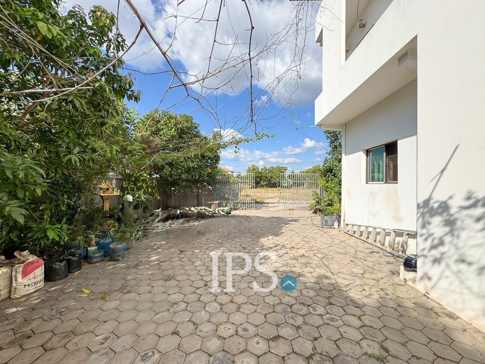 6 Unit Apartment Building For Sale - Sala Kamreuk, Siem Reap - Image 30