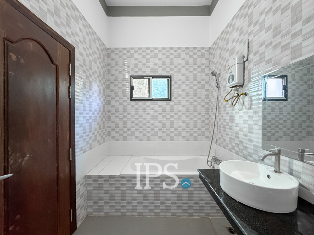 6 Unit Apartment Building For Sale - Sala Kamreuk, Siem Reap - Image 24