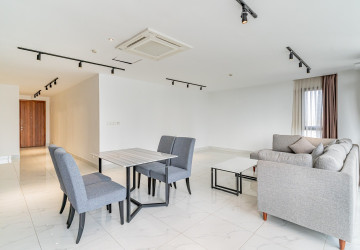 3 Bedroom Serviced Apartment For Rent - BKK1, Phnom Penh thumbnail