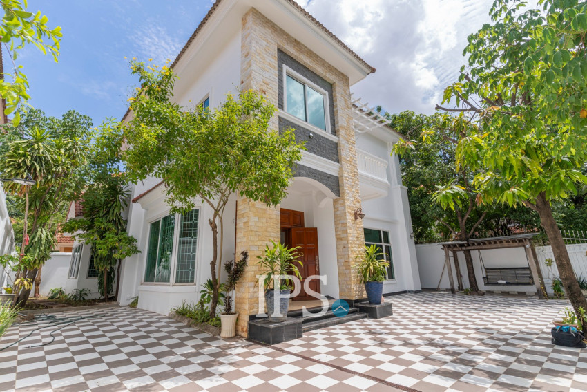 4 Bedroom Villa For Rent - Bassac Garden City, Tonle Bassac, Phnom Penh