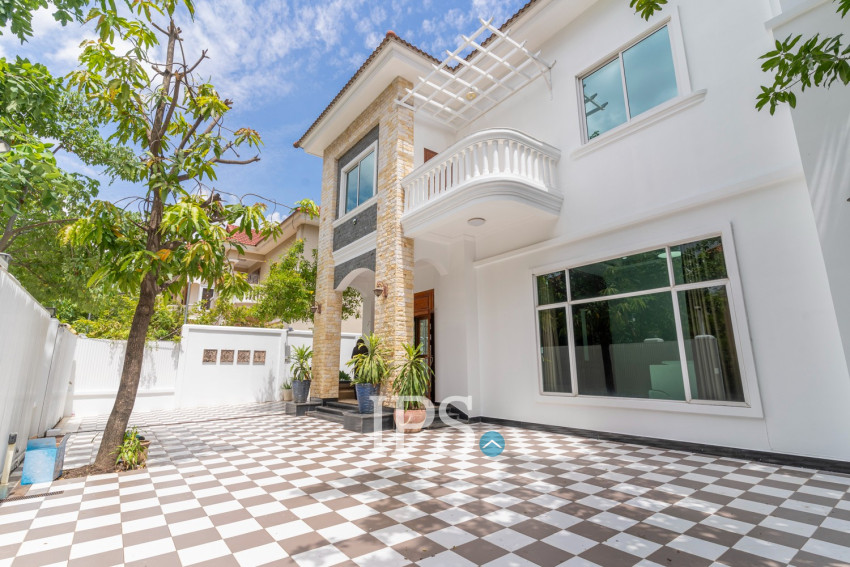 4 Bedroom Villa For Rent - Bassac Garden City, Tonle Bassac, Phnom Penh