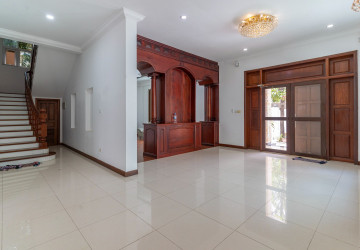 4 Bedroom Villa For Rent - Bassac Garden City, Tonle Bassac, Phnom Penh thumbnail