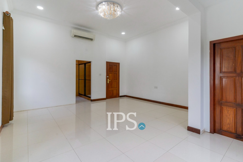 4 Bedroom Villa For Rent - Bassac Garden City, Tonle Bassac, Phnom Penh