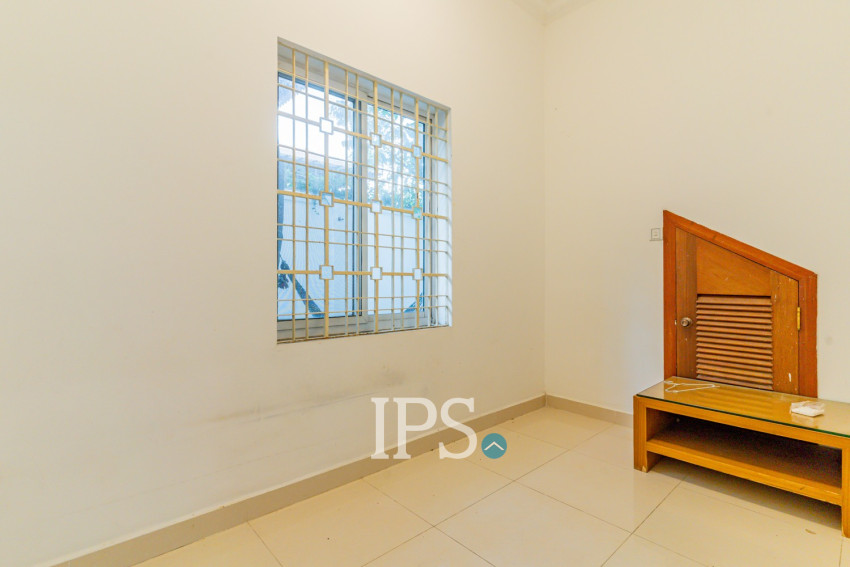 4 Bedroom Villa For Rent - Bassac Garden City, Tonle Bassac, Phnom Penh