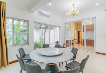 4 Bedroom Villa For Rent - Bassac Garden City, Tonle Bassac, Phnom Penh thumbnail