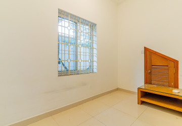 4 Bedroom Villa For Rent - Bassac Garden City, Tonle Bassac, Phnom Penh thumbnail