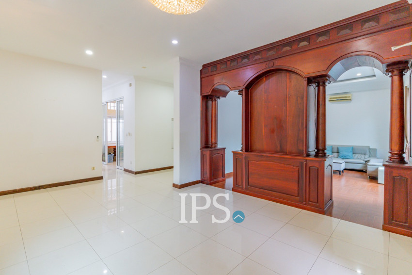 4 Bedroom Villa For Rent - Bassac Garden City, Tonle Bassac, Phnom Penh
