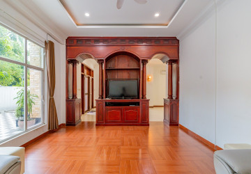 4 Bedroom Villa For Rent - Bassac Garden City, Tonle Bassac, Phnom Penh thumbnail