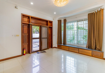 4 Bedroom Villa For Rent - Bassac Garden City, Tonle Bassac, Phnom Penh thumbnail