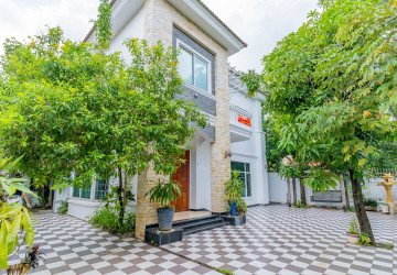 4 Bedroom Villa For Rent - Bassac Garden City, Tonle Bassac, Phnom Penh thumbnail
