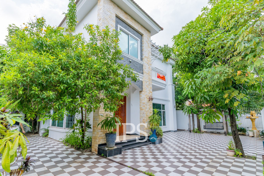 4 Bedroom Villa For Rent - Bassac Garden City, Tonle Bassac, Phnom Penh