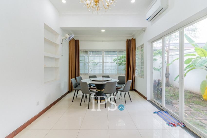 4 Bedroom Villa For Rent - Bassac Garden City, Tonle Bassac, Phnom Penh