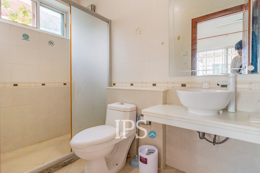 4 Bedroom Villa For Rent - Bassac Garden City, Tonle Bassac, Phnom Penh