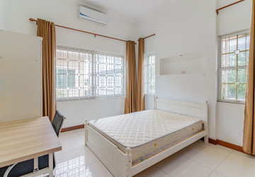 4 Bedroom Villa For Rent - Bassac Garden City, Tonle Bassac, Phnom Penh thumbnail