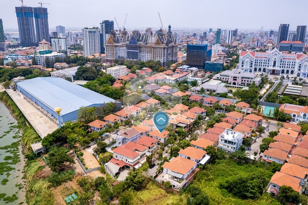 4 Bedroom Villa For Sale - Bassac Garden City, Tonle Bassac, Phnom Penh - Image 35 4 Bedroom Villa For Sale - Bassac Garden City, Tonle Bassac, Phnom Penh - Image 35
