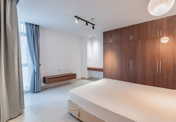2 Bedroom Serviced Apartment For Rent - BKK1, Phnom Penh thumbnail