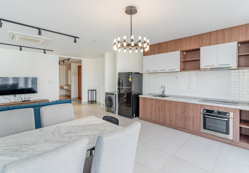 2 Bedroom Serviced Apartment For Rent - BKK1, Phnom Penh thumbnail