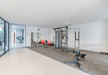 1 Bedroom Serviced Apartment For Rent - BKK1, Phnom Penh thumbnail