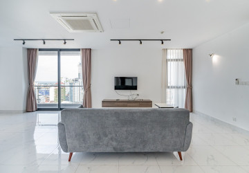 1 Bedroom Serviced Apartment For Rent - BKK1, Phnom Penh thumbnail