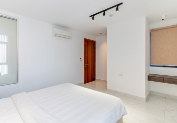 1 Bedroom Serviced Apartment For Rent - BKK1, Phnom Penh thumbnail