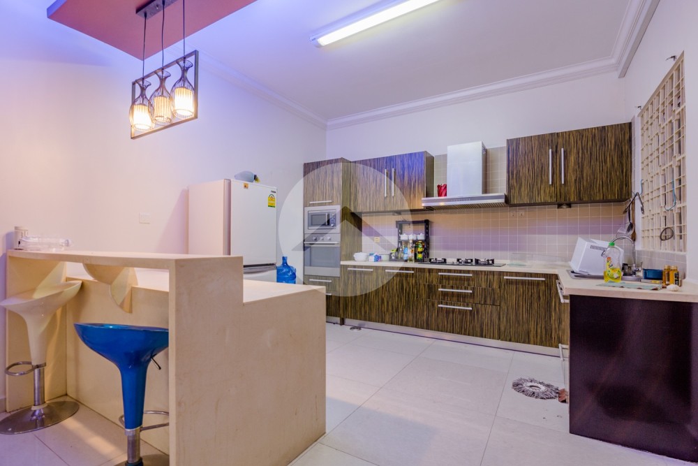 3 Bedroom Villa For Rent - Bassac Garden City, Phnom Penh - Image 9