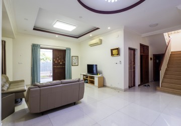 3 Bedroom Villa For Rent - Bassac Garden City, Phnom Penh thumbnail