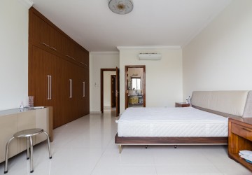 3 Bedroom Villa For Rent - Bassac Garden City, Phnom Penh thumbnail