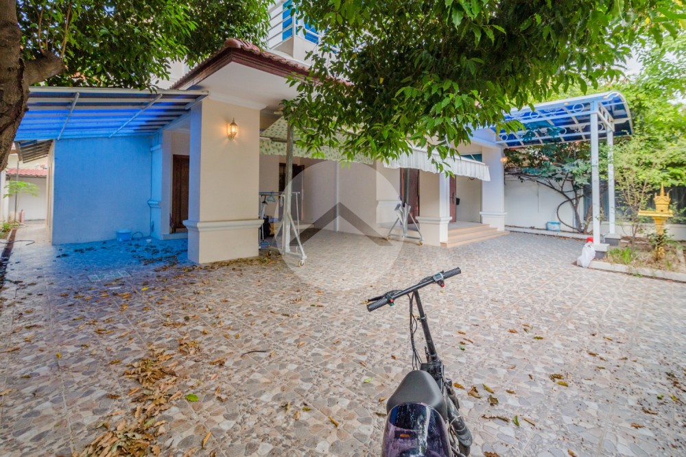 3 Bedroom Villa For Rent - Bassac Garden City, Phnom Penh - Image 26