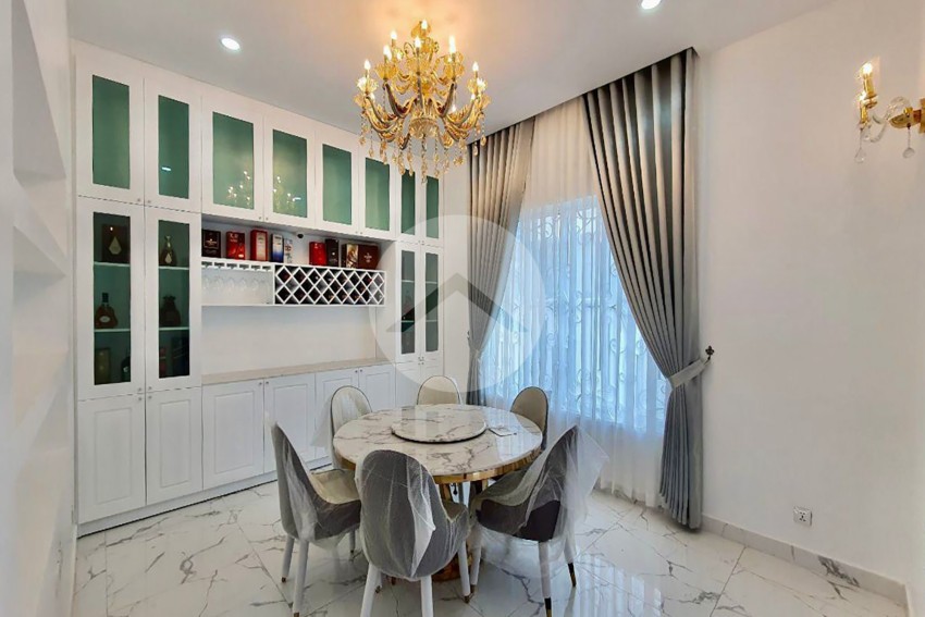 8 Bedroom Luxury Villa For Sale - Svay Dangkum, Siem Reap