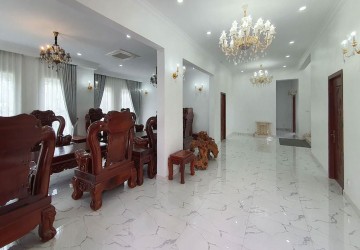 8 Bedroom Luxury Villa For Sale - Svay Dangkum, Siem Reap thumbnail