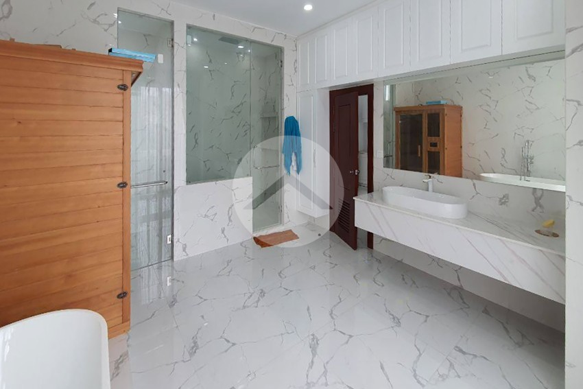 8 Bedroom Luxury Villa For Sale - Svay Dangkum, Siem Reap