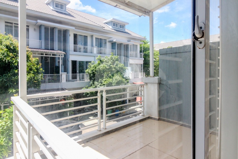 4 Bedroom Link House For Sale - Borey Peng Huoth Star Eternal, Phnom Penh - Image 16