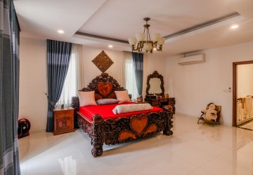 4 Bedroom Twin Villa For Sale - Borey Vimean Phnom Penh, Russey Keo, Phnom Penh thumbnail