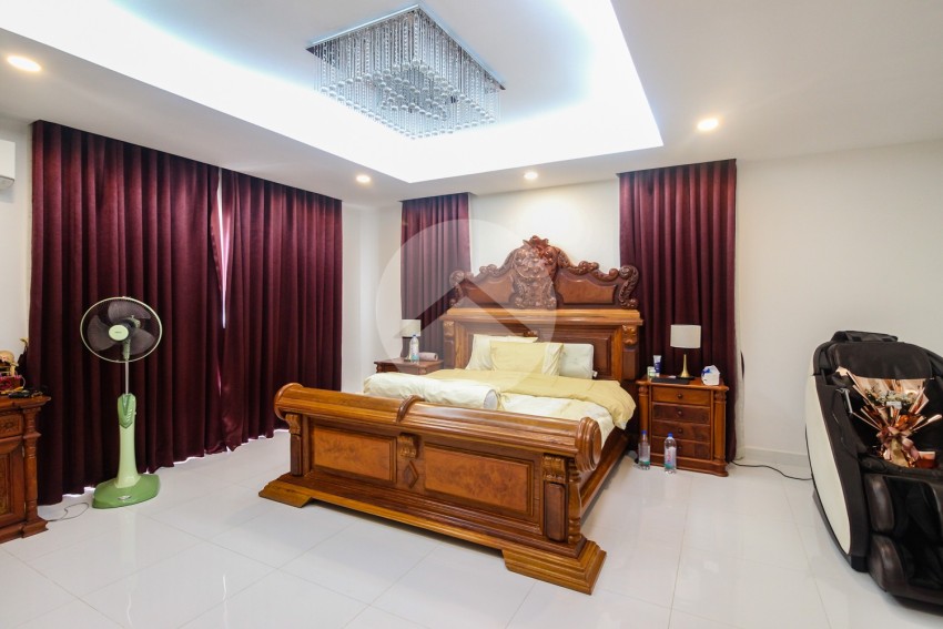 4 Bedroom Twin Villa For Sale - Borey Vimean Phnom Penh, Russey Keo, Phnom Penh