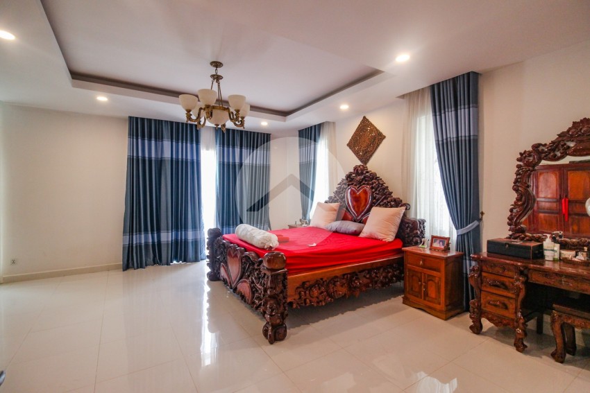 4 Bedroom Twin Villa For Sale - Borey Vimean Phnom Penh, Russey Keo, Phnom Penh