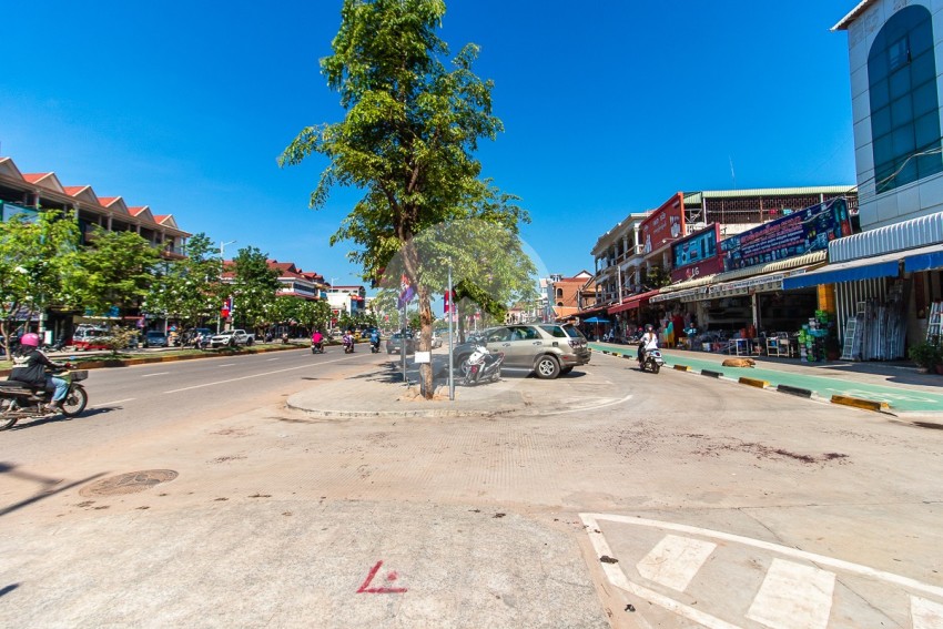 ដីទំហំ 338  ម៉ែត្រការ៉េ សម្រាប់លក់- ស្លក្រាម, ក្រុងសៀមរាប